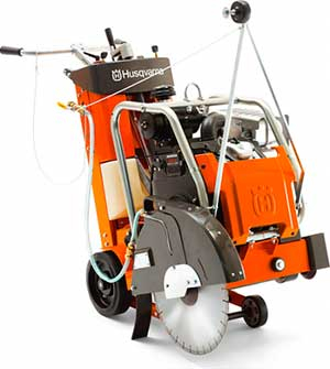 Резчик швов HUSQVARNA FS-524 в прокат в Стерлитамаке. У нас лучшая цена за сутки! Возможность взять в аренду с выгодной скидкой до 40% при экспресс доставке 24/7. И помните, ночью стоимость еще дешевле на 30%! #арендапрокат #виброплита #выгодно