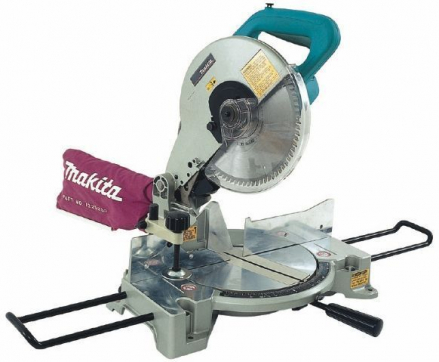 Торцовочная пила Makita LS1040 в прокат в Стерлитамаке. У нас лучшая цена за сутки! Возможность взять в аренду с выгодной скидкой до 40% при экспресс доставке 24/7. И помните, ночью стоимость еще дешевле на 30%! #арендапрокат #виброплита #выгодно